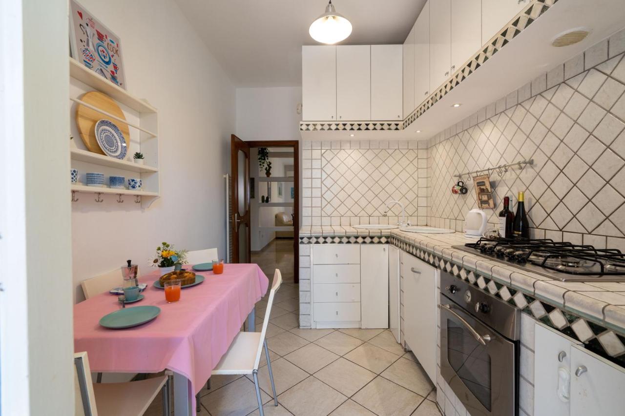 Universita & Stazione Airy Apartment With Parking Bari Eksteriør bilde