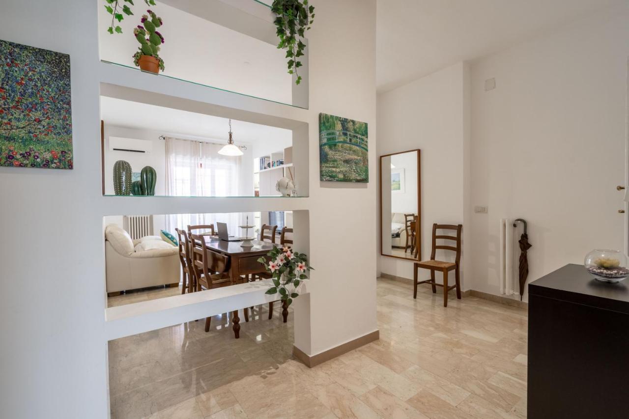 Universita & Stazione Airy Apartment With Parking Bari Eksteriør bilde